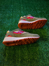 Load image into Gallery viewer, Saucony Shadow 6000 x Up There "Doors To The World"