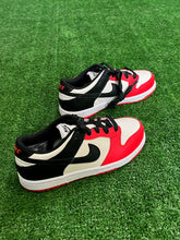 Load image into Gallery viewer, Nike Dunk Low (PS)
