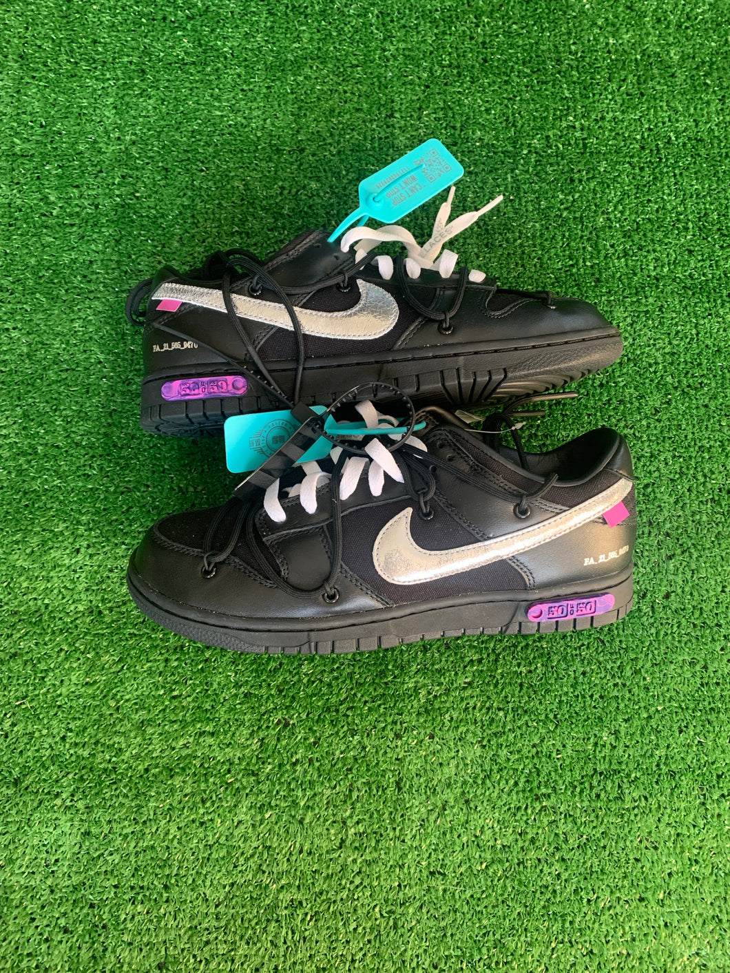 OFF-WHITE x DUNK LOW LOT 50 of 50 – OASIS